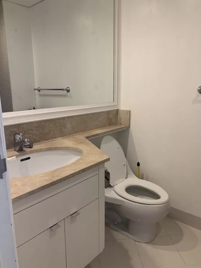For Lease Studio in Manansala Rockwell Makati06