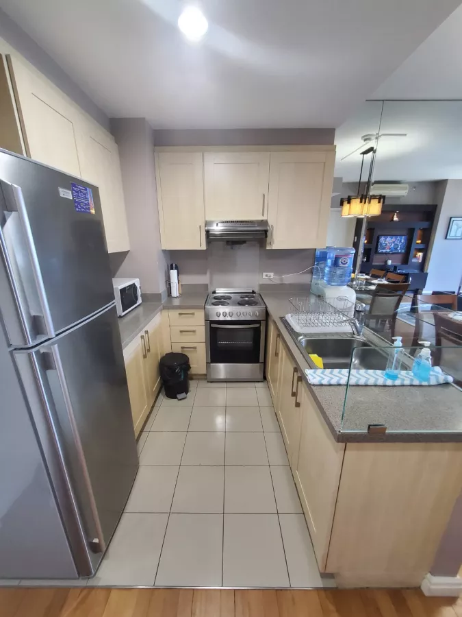 "Nicely Furnished 1 Bedroom Unit at One Rockwell, West, Makati City For Rent"03