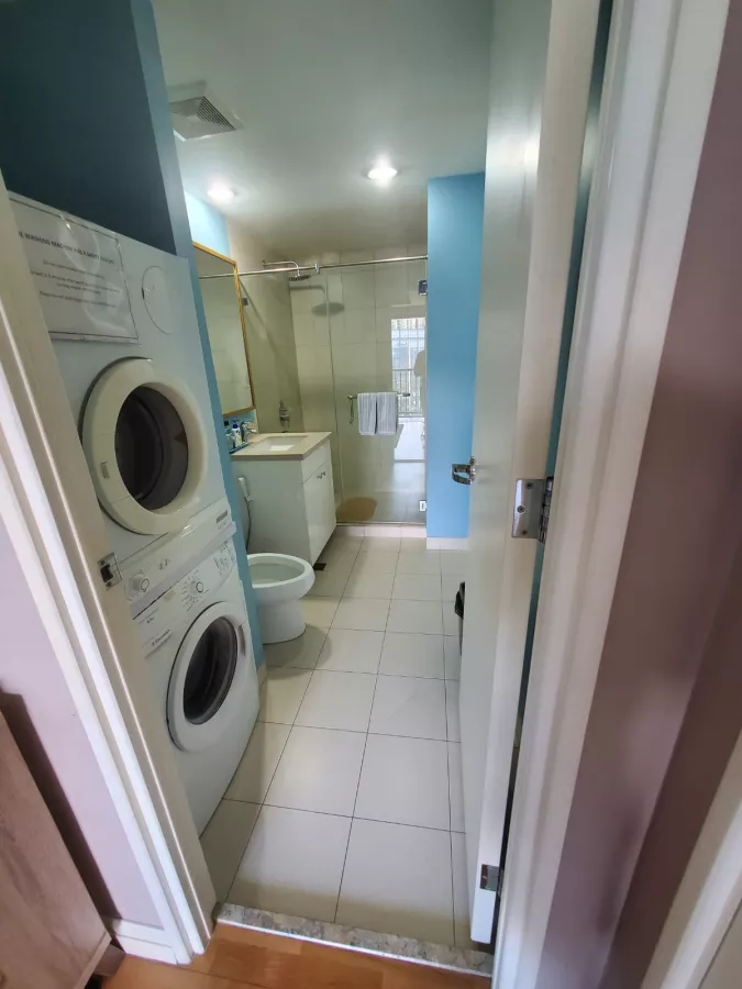 "Nicely Furnished 1 Bedroom Unit at One Rockwell, West, Makati City For Rent"07