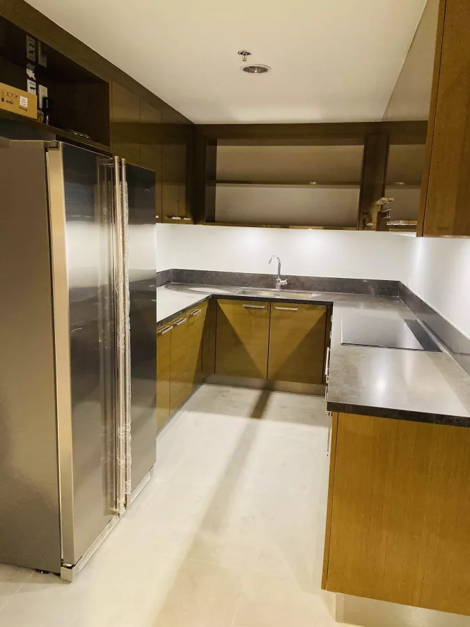 "Sweet Lease Deal At Kirov Tower, Rockwell"02
