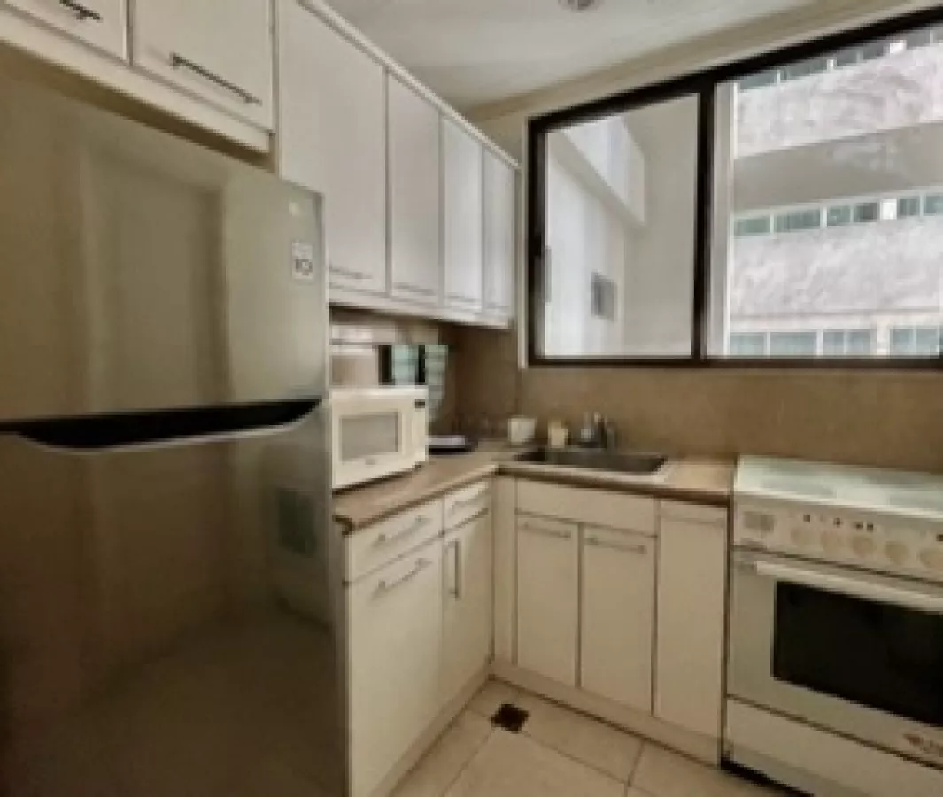 "1 Bedroom Apartment in The Biltmore, Legaspi Village Makati For Rent"06