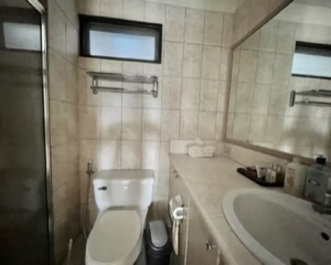 "1 Bedroom Apartment in The Biltmore, Legaspi Village Makati For Rent"07