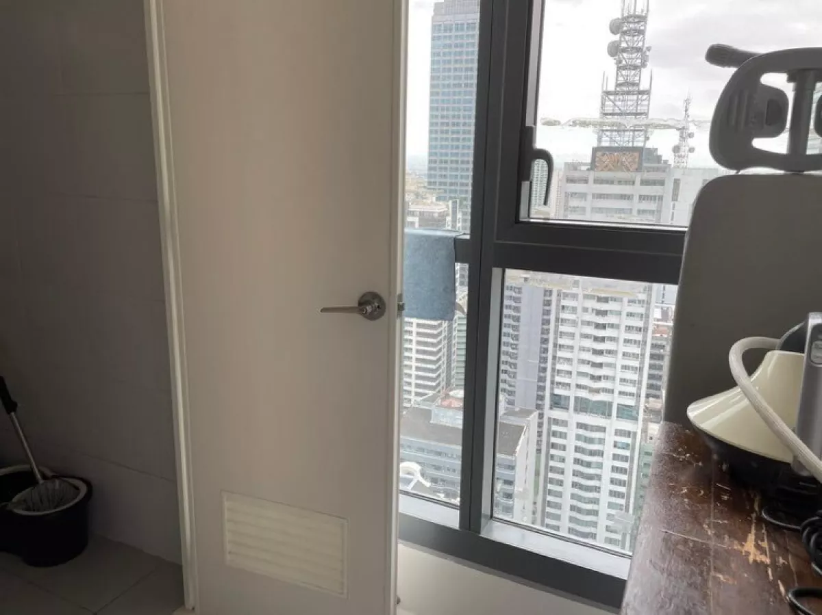 Modern 2BR Condo unit in Shang Salcedo Place for Lease at Makati!10