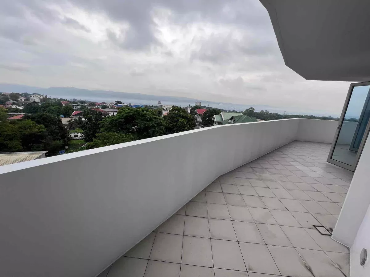 "1 Bedroom Condo Unit for Rent in The Residences At Commonwealth, Quezon City"03