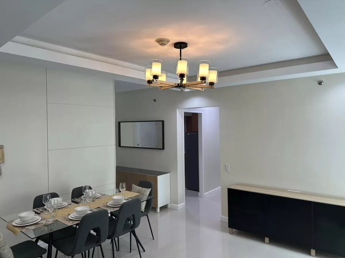 3 bedroom unit in Two Serendra for lease05