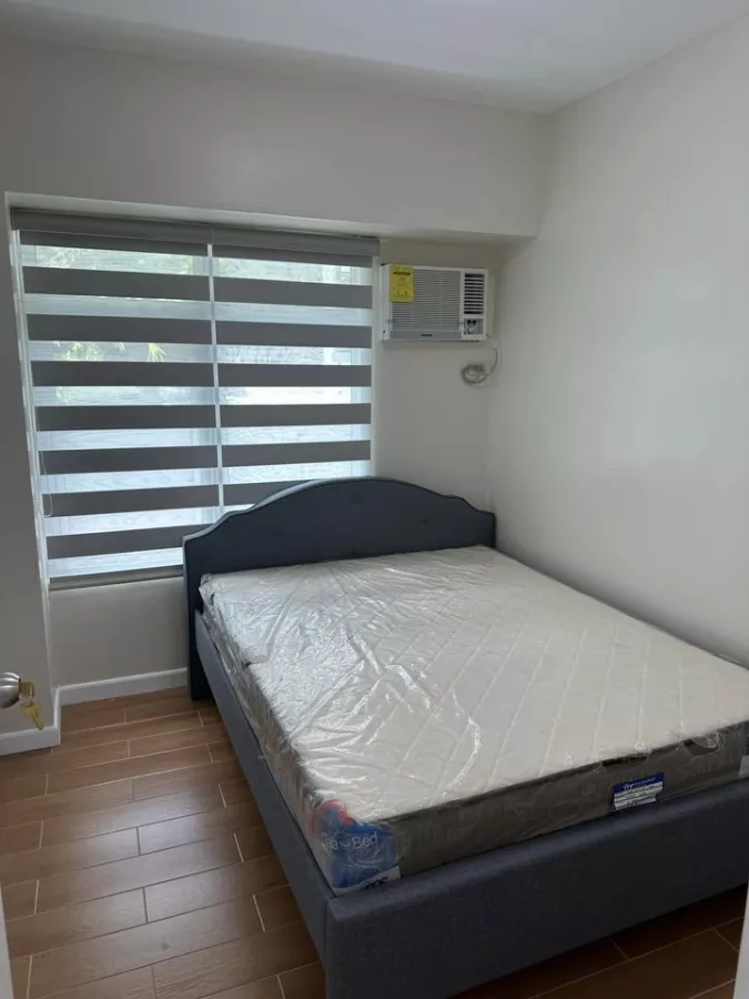 3 bedroom unit in Two Serendra for lease08