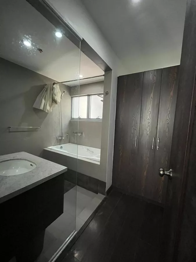 Spacious 1 bedroom unit in The Address at Wack Wack Condominium for lease07