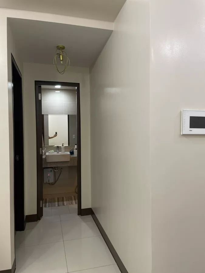 "1 Bedroom with Balcony For Rent in The Florence, McKinley Hill, Taguig City"04