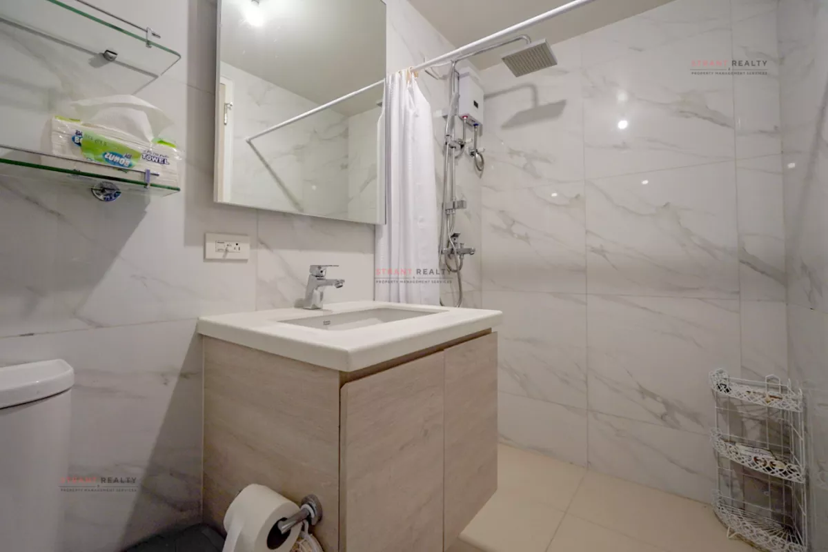 For Rent 1-Bedroom Loft Mandani Bay Mandaue near Cebu Doctors University05