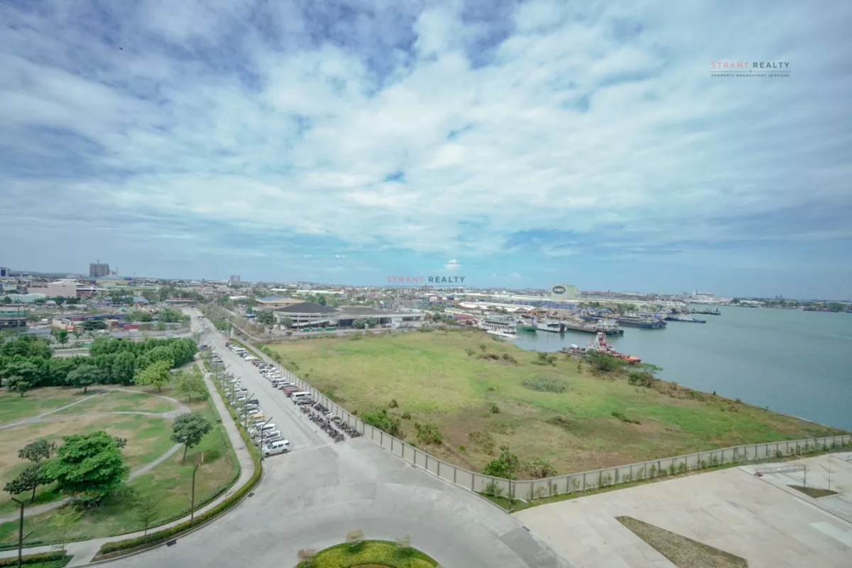 For Rent 1-Bedroom Loft Mandani Bay Mandaue near Cebu Doctors University09