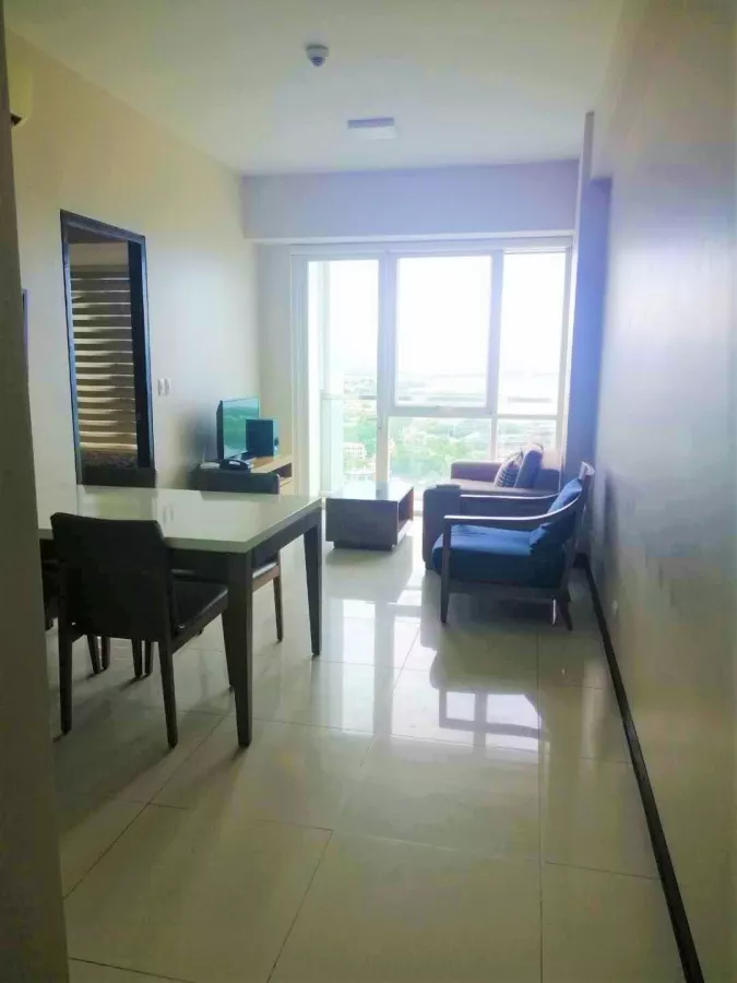 Studio Unit for Rent at 8 Newtown Boulevard06