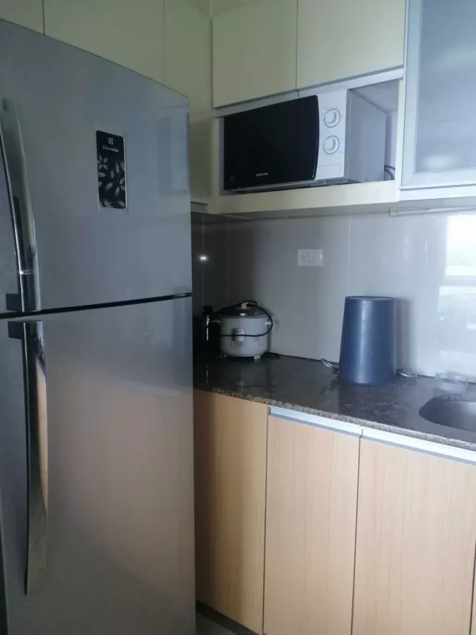 Studio Unit for Rent at 8 Newtown Boulevard07