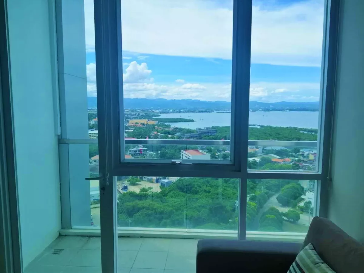 Studio Unit for Rent at 8 Newtown Boulevard10