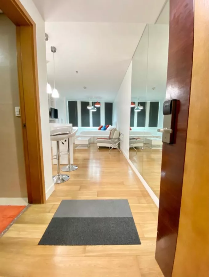 For Lease Studio Unit in Park Terraces Makati02