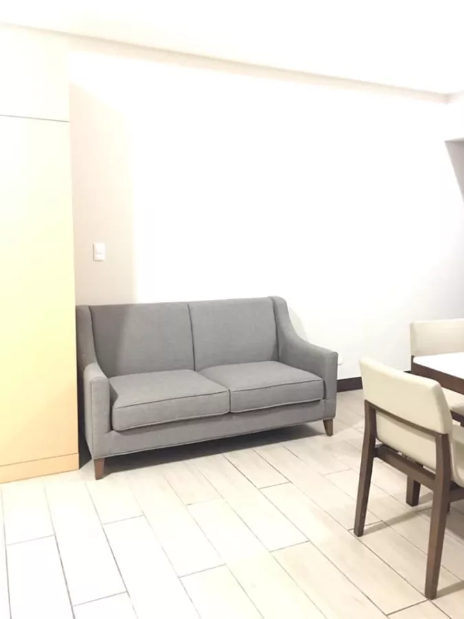 For Lease Executive Studio Unit in Three Central04