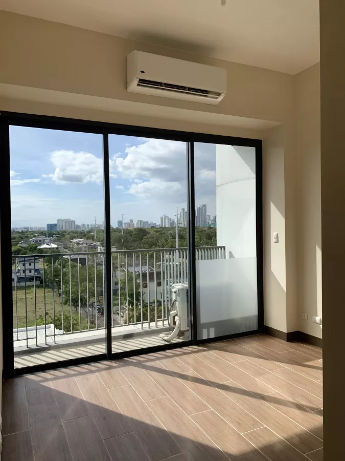 2 bedroom St. Moritz Private Estate condo for rent Mckinley West Taguig03