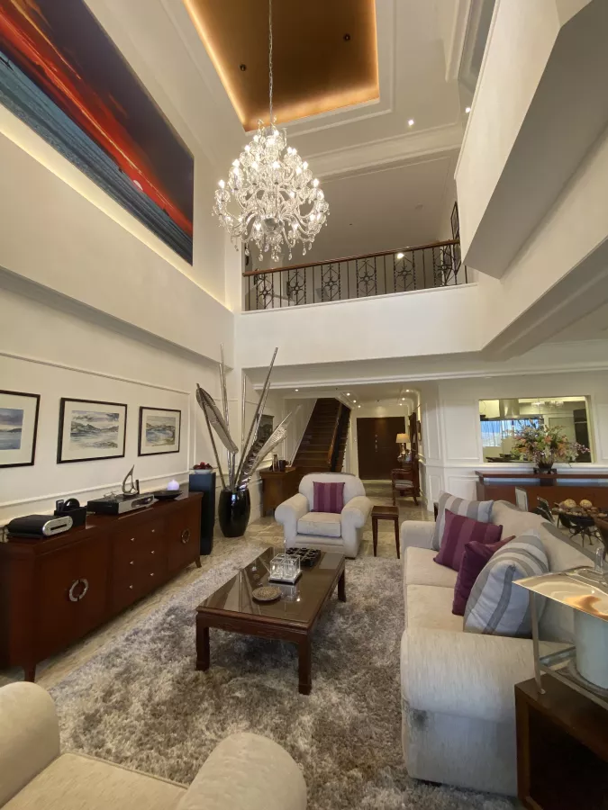 Sophisticated Penthouse Unit in Le Triomphe Condominium Makati for Rent04