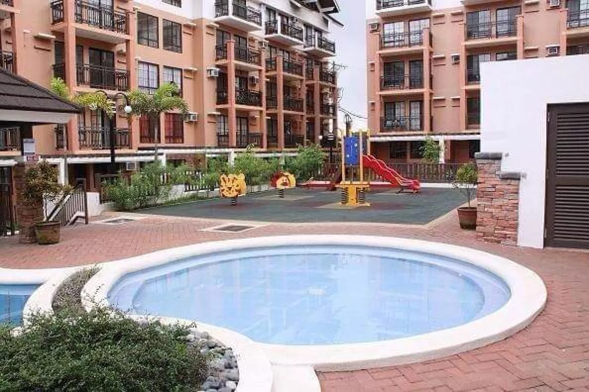 "2 Bedroom Fully Furnished For Rent in The Wellington Courtyard Tagaytay, Cavite"10