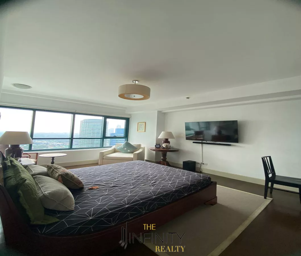 For Lease 2 Bedroom in Edades Tower and Garden Villas Rockwell Makati02