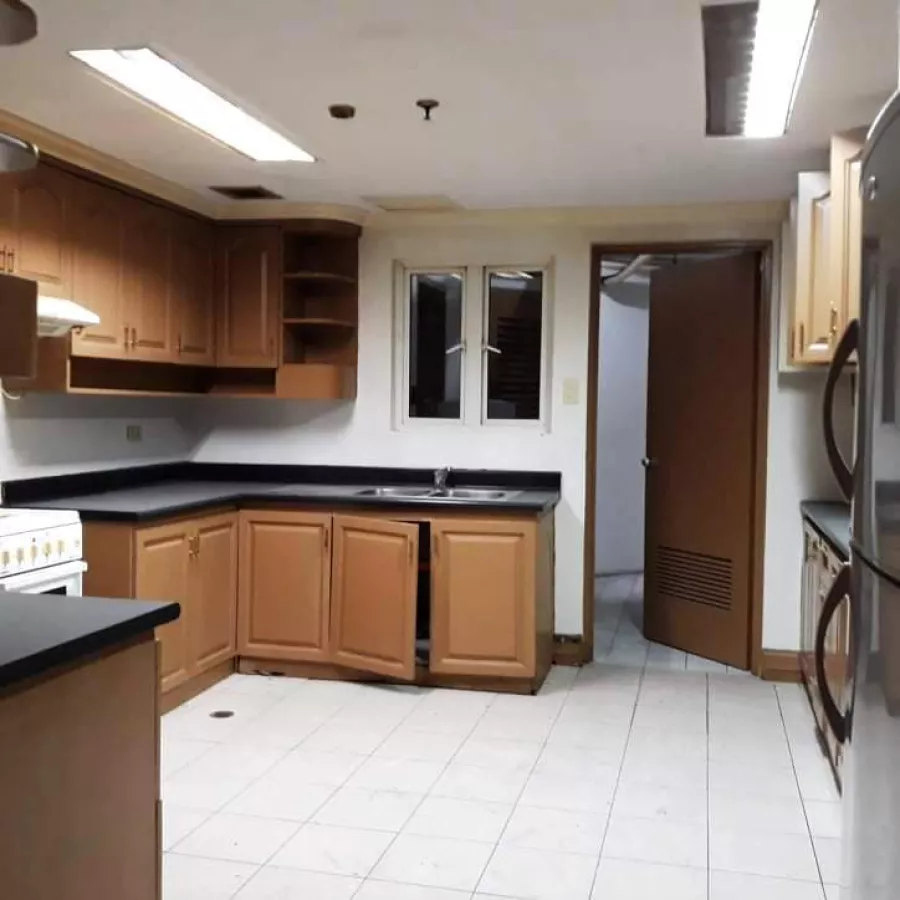 4BR Condo for Rent in Salcedo Park Condominium Makati City RH646005
