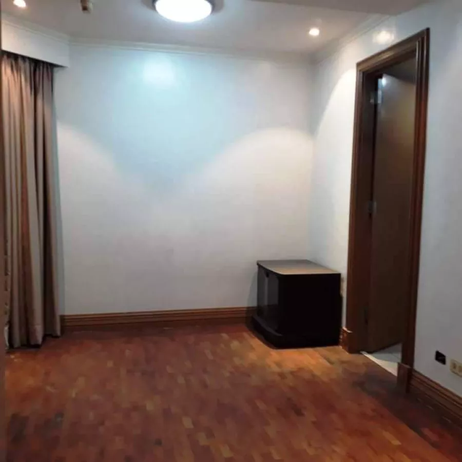 4BR Condo for Rent in Salcedo Park Condominium Makati City RH646007