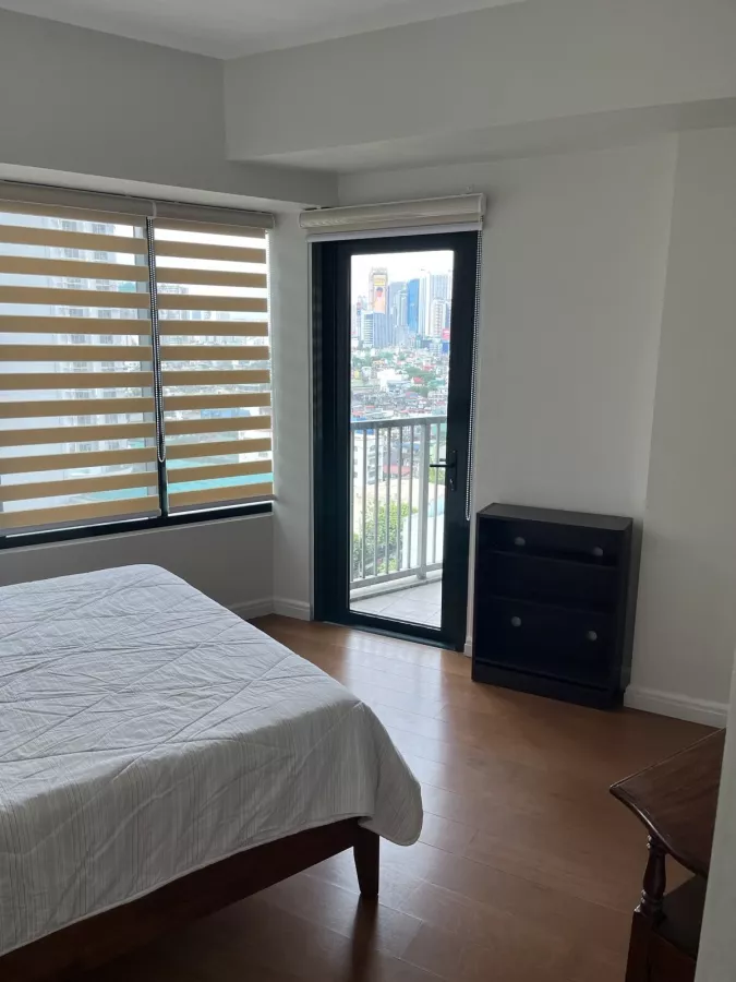 One Rockwell East 2BR Makati Condominium Unit for Rent07