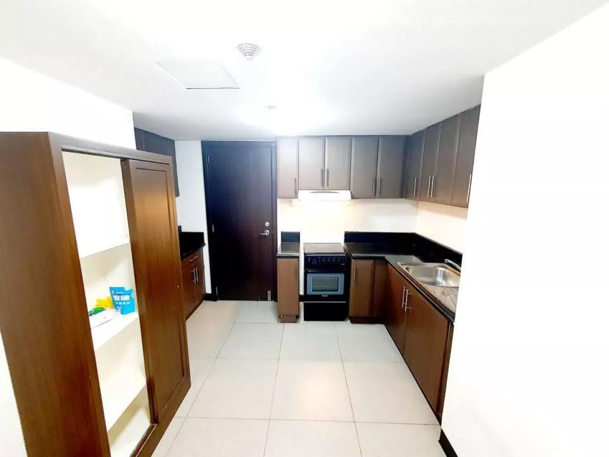 McKinley Hill Taguig 3 Bedroom Condo For Rent at Tuscany Private Estate04