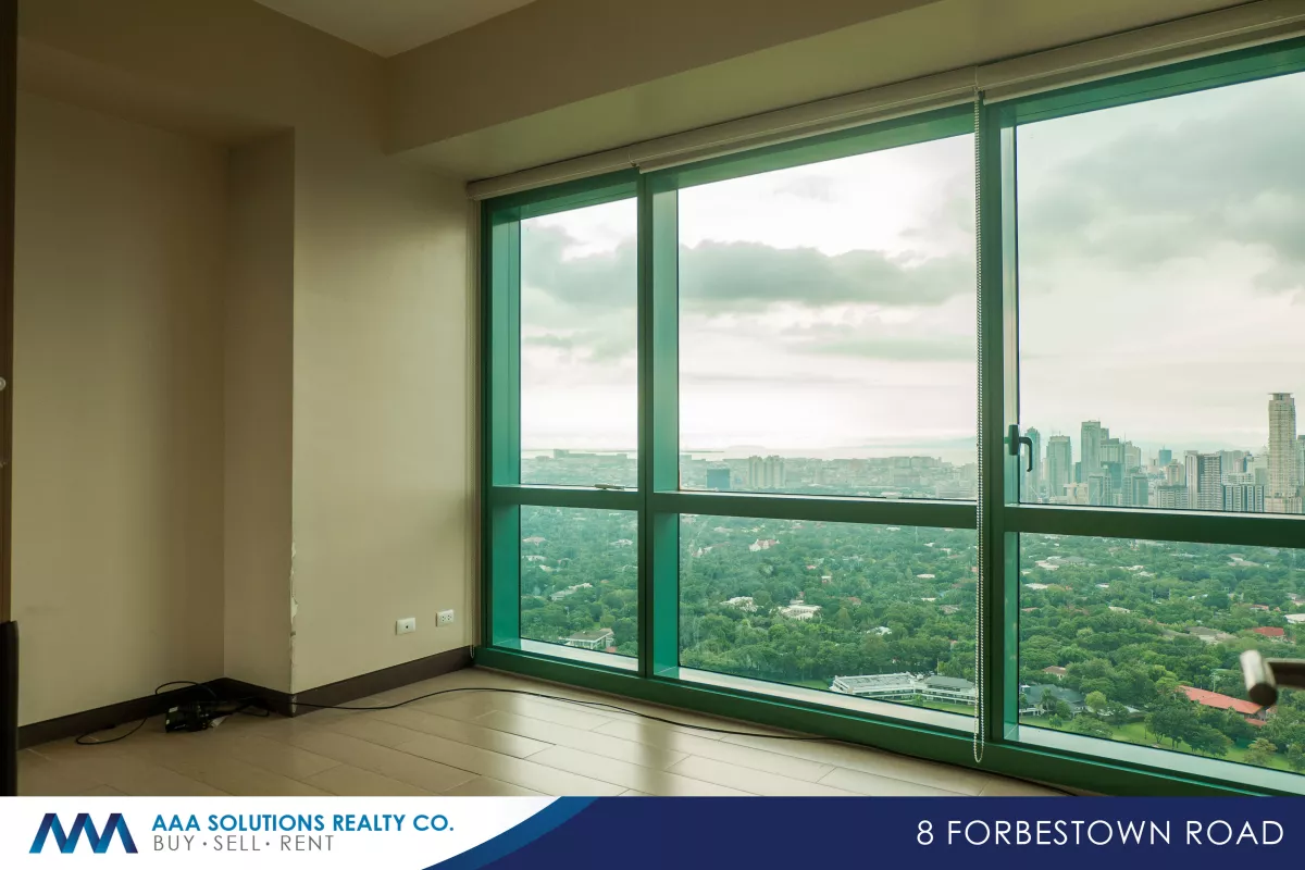 8 Forbes Town Road 2 bedroom for rent - BGC05