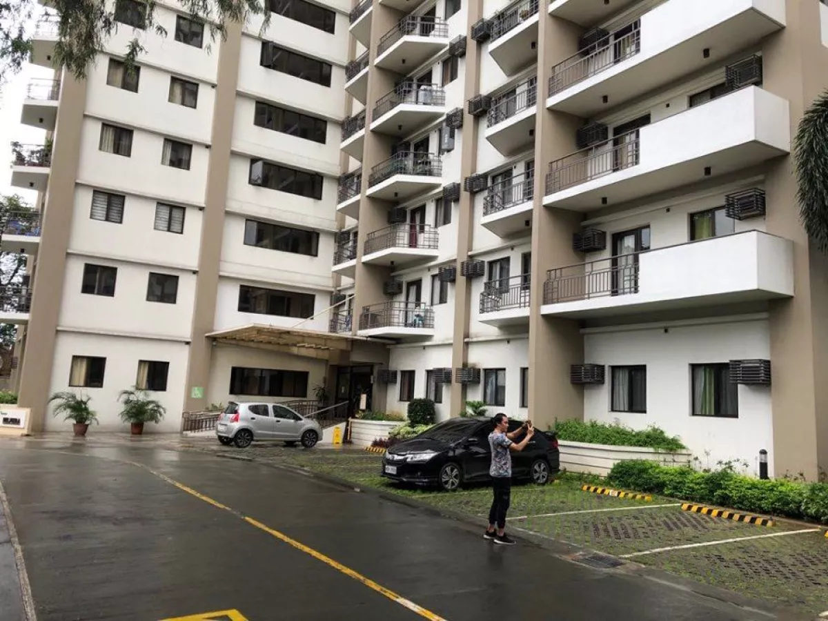 "Fully Furnished Studio Type Condo For Rent in Taguig near BGC, Makati"05