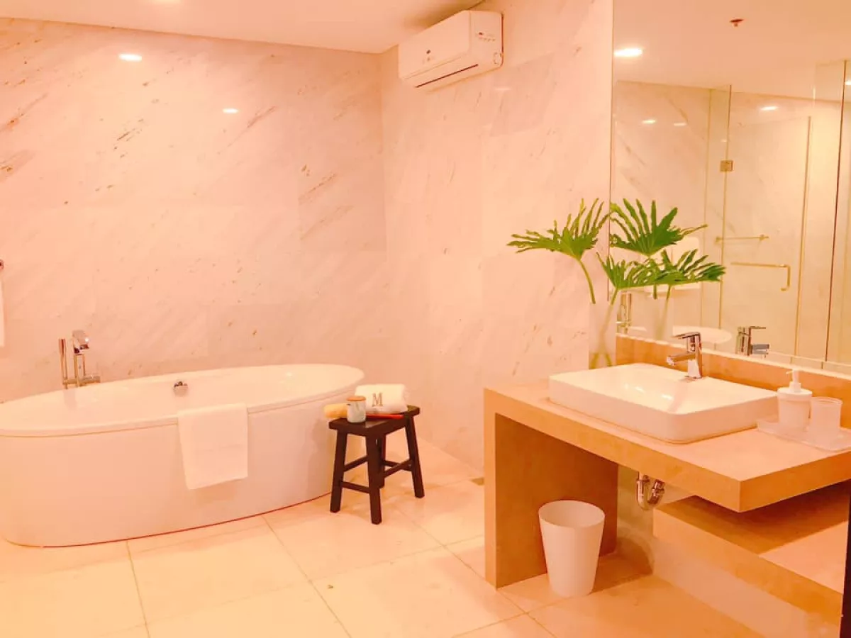For Lease 4BR unit in Grand Hyatt Residences05