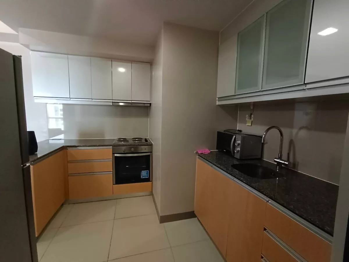 "Fully-Furnished 2 Bedroom  in One Uptown Residences, BGC Taguig"05
