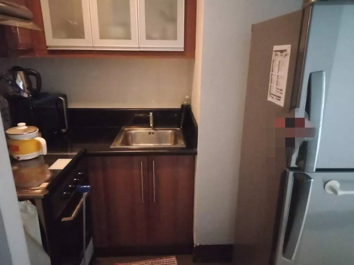 "For Lease Executive Studio unit in Greenbelt Excelsior, Makati City"02
