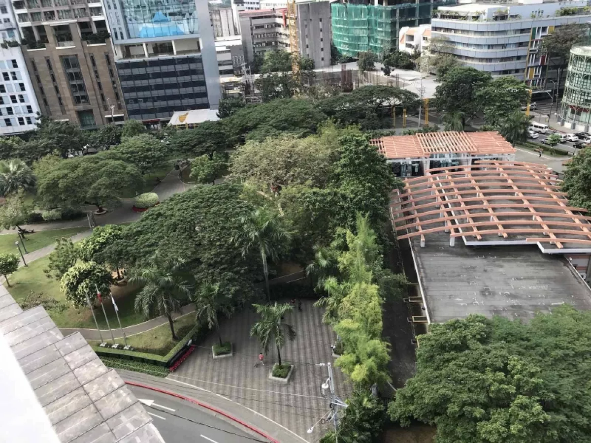 2br Senta Alveo Condo Legaspi vilage Makati08