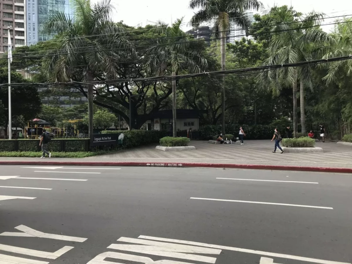 2br Senta Alveo Condo Legaspi vilage Makati10