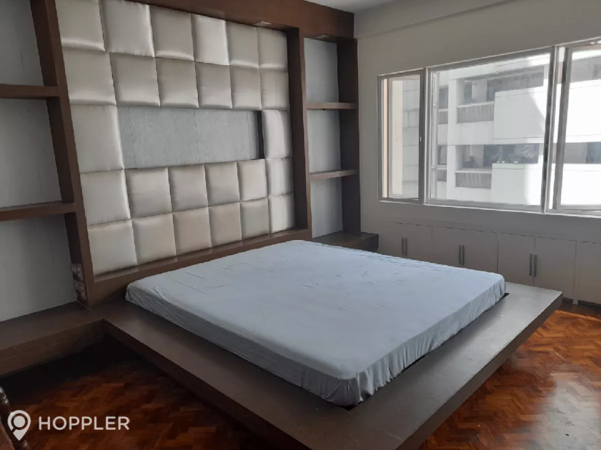 "2BR Condo for Rent in Three Salcedo Place, Salcedo Village, Makati - RR3242881"05