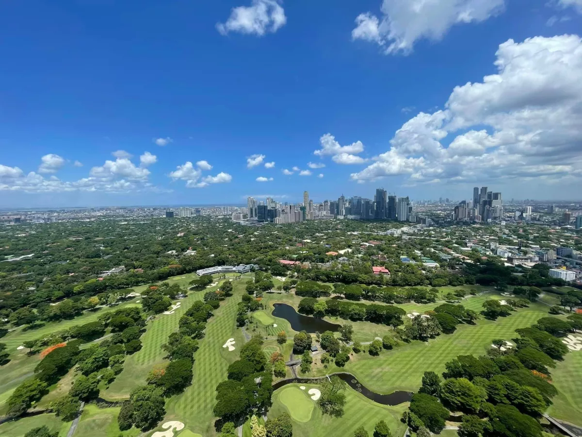 For Rent in BGC Eight Forbestown Golf View Residences 3 Spacious Bedroom03