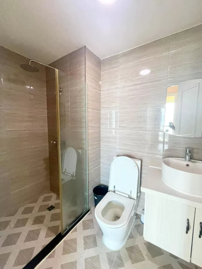 For Rent in BGC Eight Forbestown Golf View Residences 3 Spacious Bedroom06