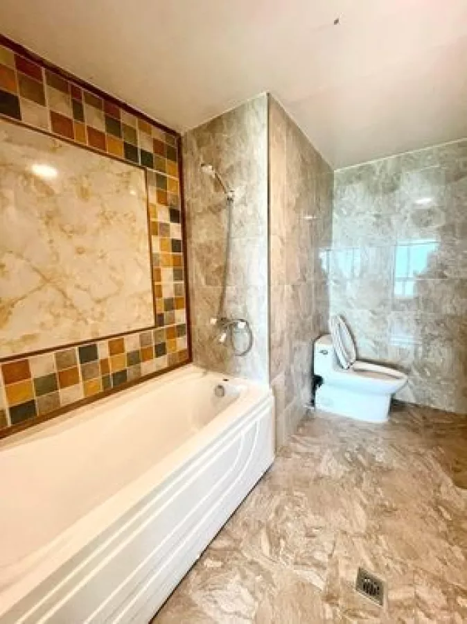 For Rent in BGC Eight Forbestown Golf View Residences 3 Spacious Bedroom08