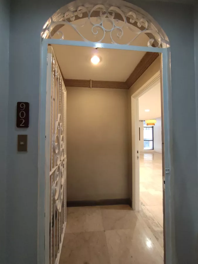 "205sqm 3 Bedroom Condo near Xavier, ICA, La Salle, Greenhills, ADB, Ortigas Ctr."06