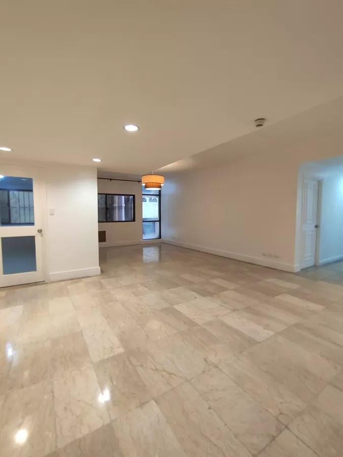 "205sqm 3 Bedroom Condo near Xavier, ICA, La Salle, Greenhills, ADB, Ortigas Ctr."08