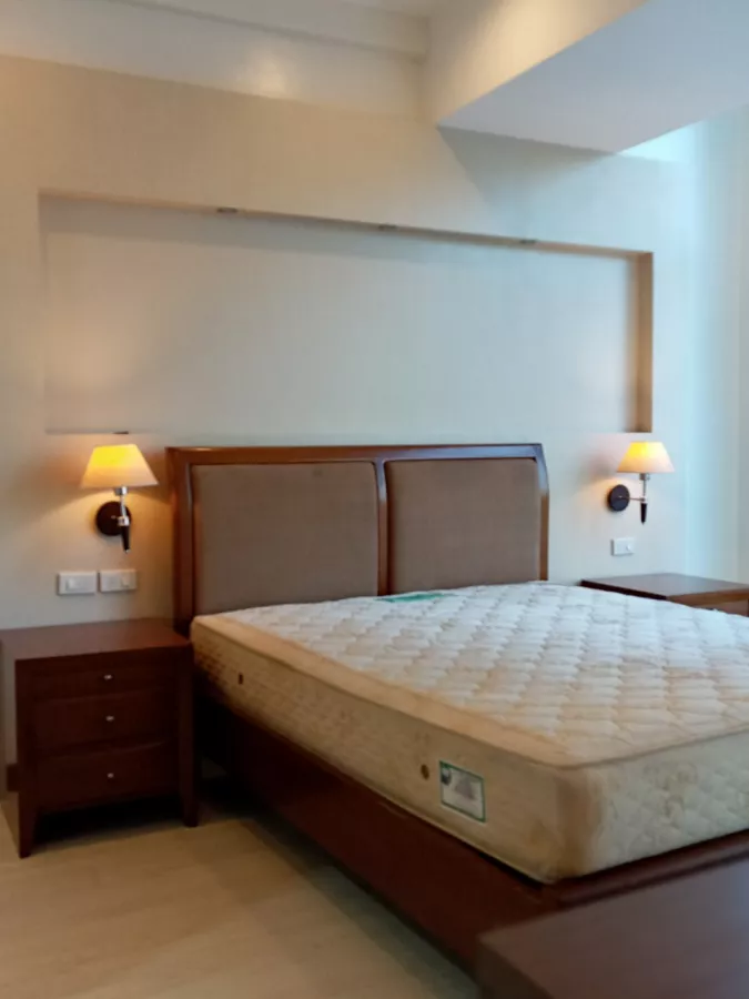 "3 Bedroom Condominium Unit for Rent in Sapphire Residences, BGC, Taguig City"08