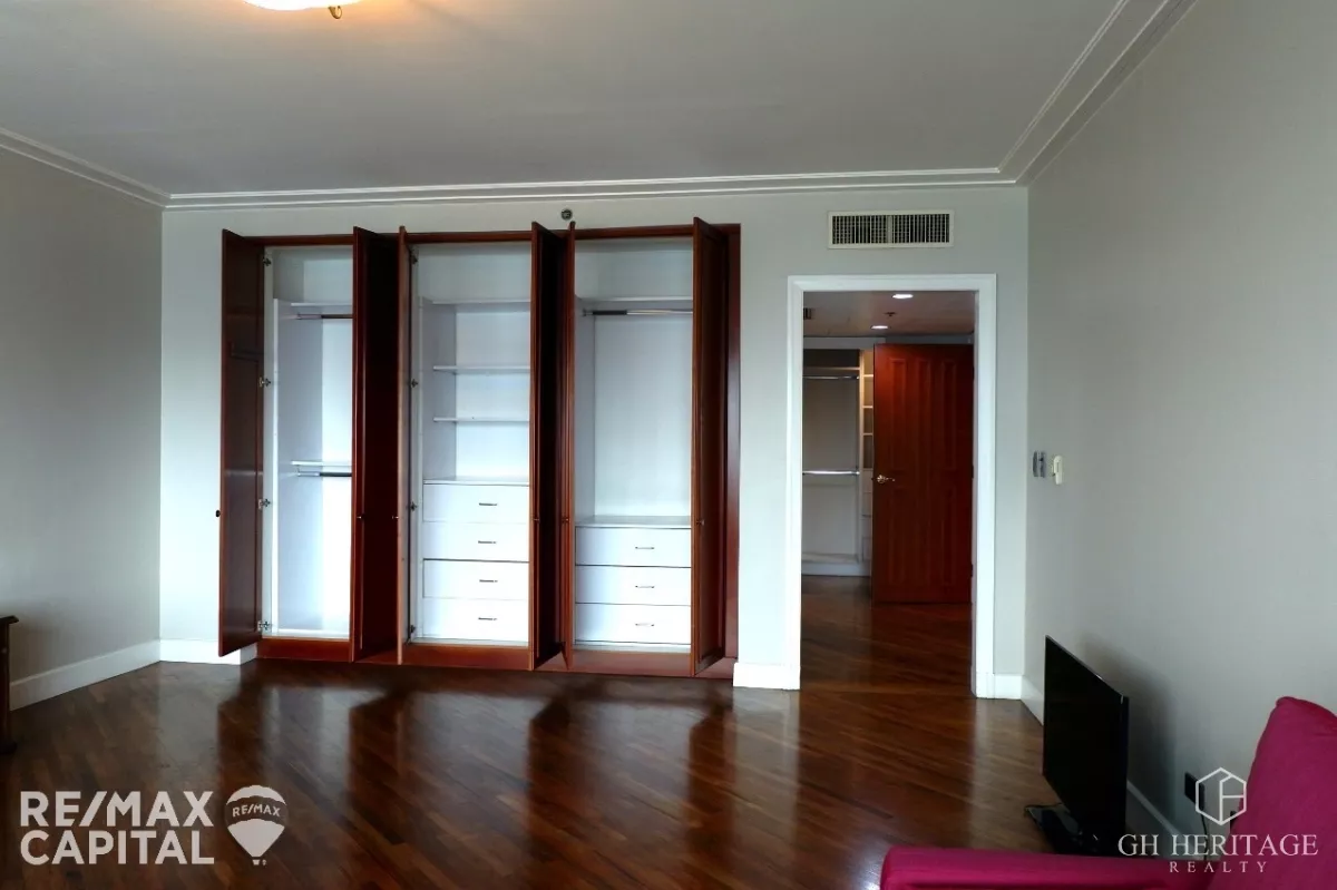 "Spacious 3BR Unit For Lease in Rizal Tower, Rockwell Center, Makati City"03
