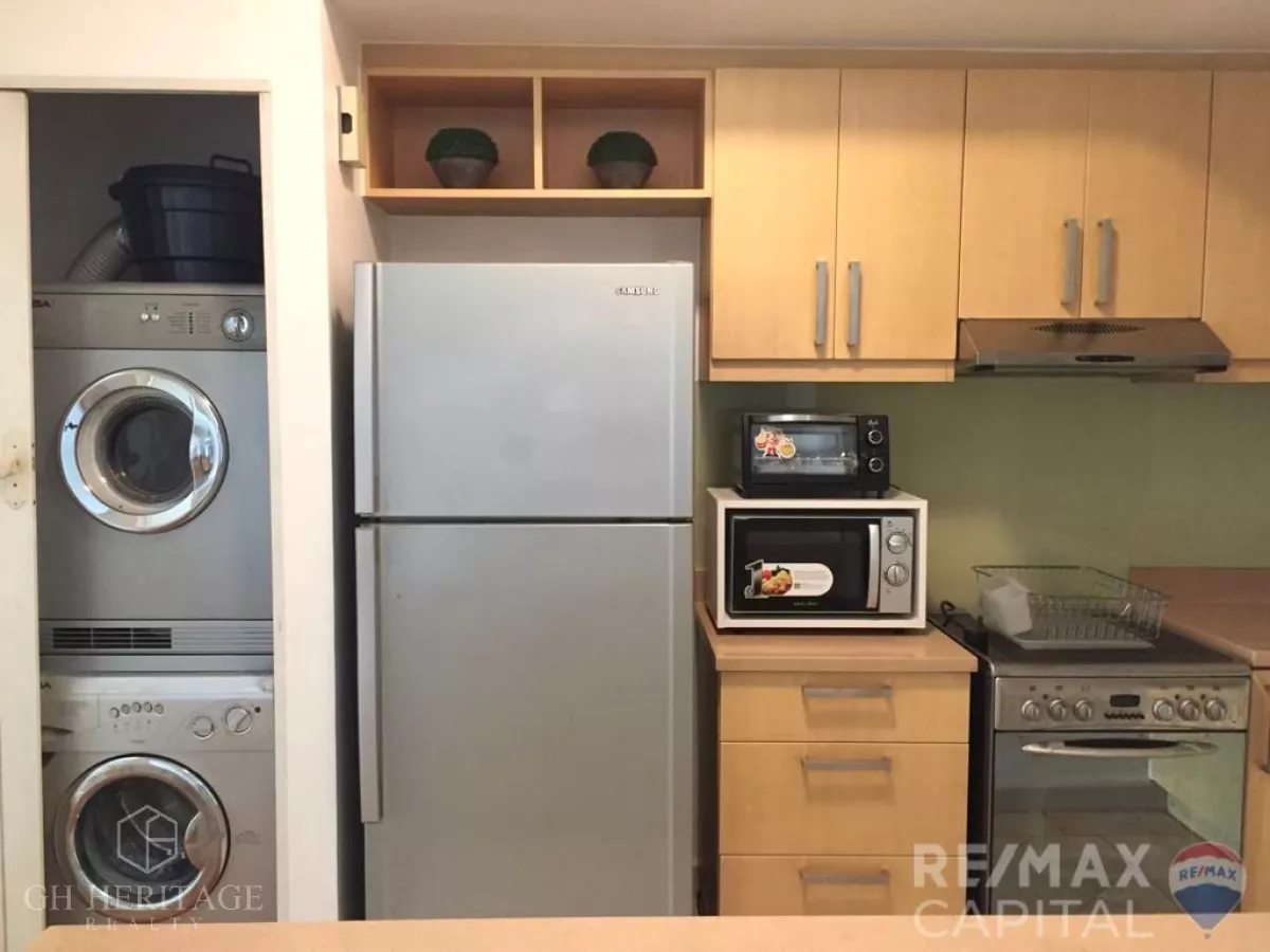 "1 Bedroom Condominium for Lease in Manansala Tower, Makati City"03