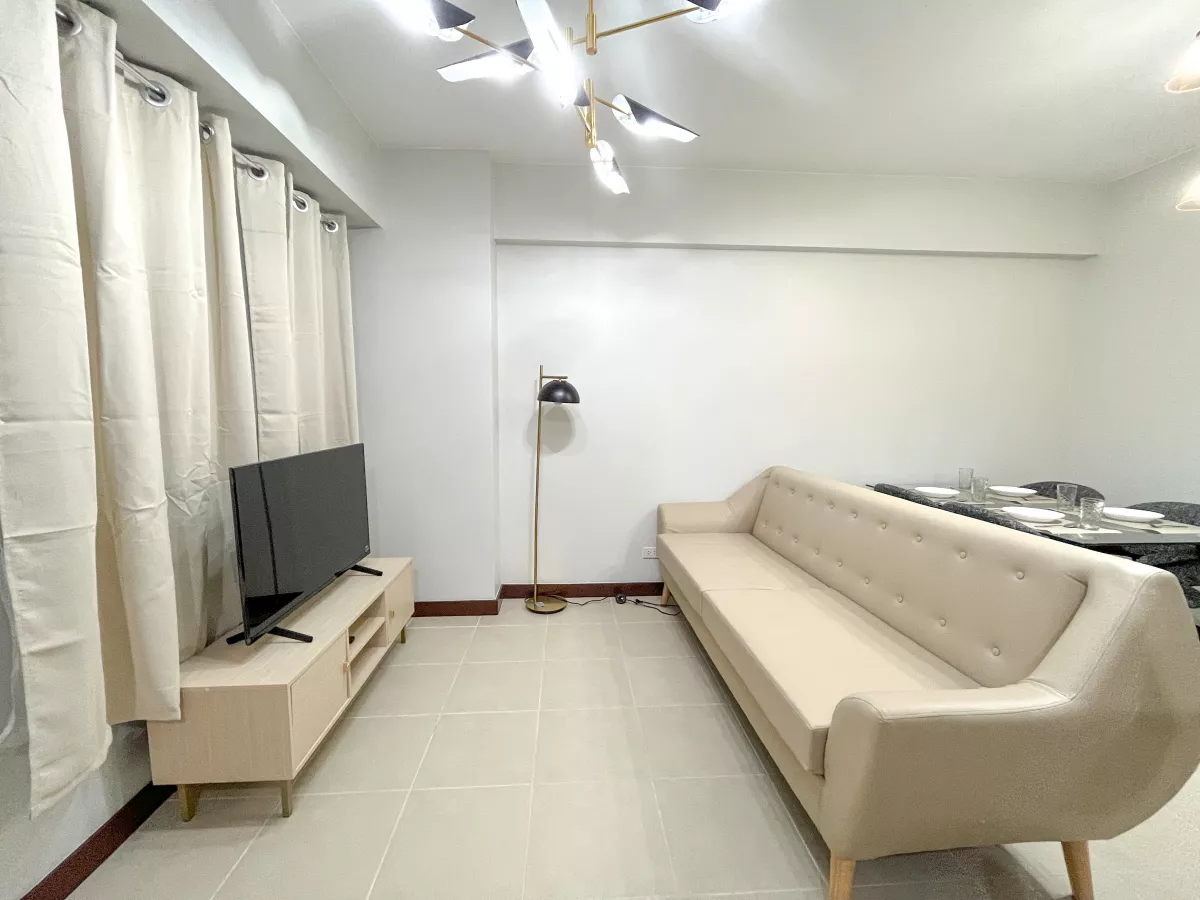 "2BR, 1 Bathroom Condominium with Balcony and Ocean View For Rent in Davao"08