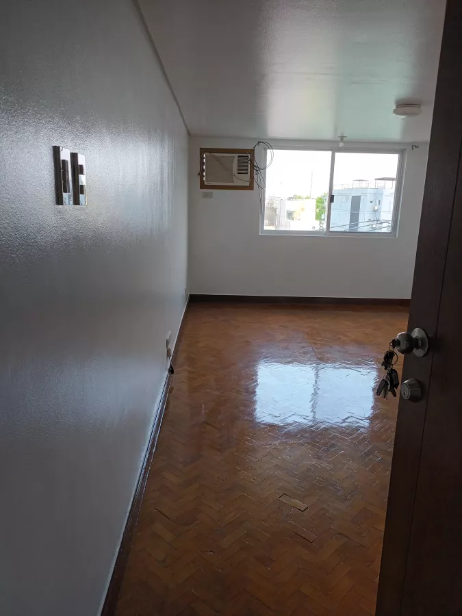 "St Michael Square Studio Unit for Rent in San Antonio, Makati"03