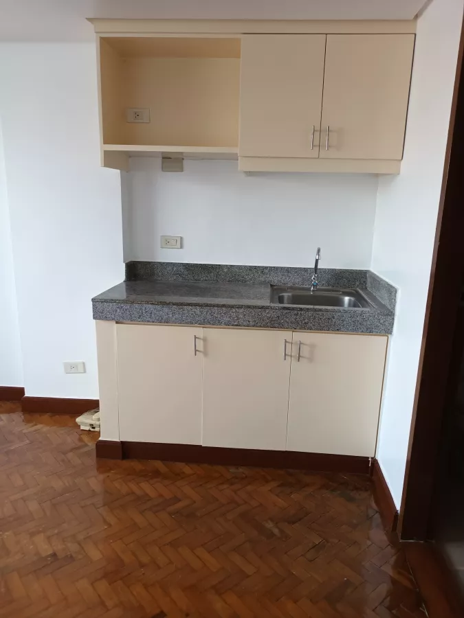 "St Michael Square Studio Unit for Rent in San Antonio, Makati"05