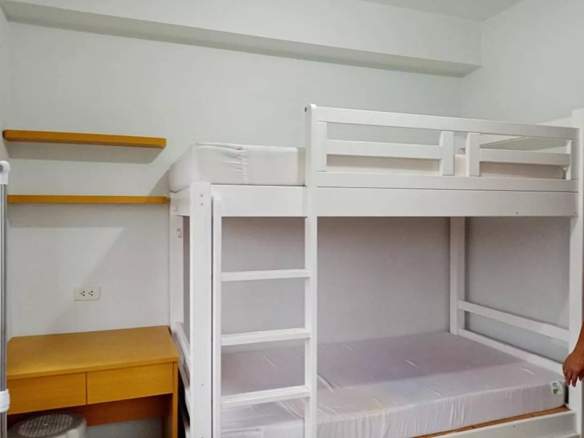"Studio Condo Unit in Studio City Tower 3, Alabang, Muntinlupa City"03