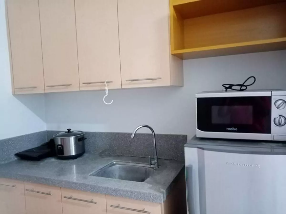 "Studio Condo Unit in Studio City Tower 3, Alabang, Muntinlupa City"04