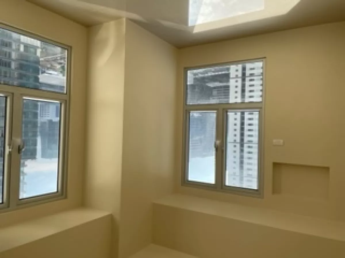 "2 BR Condo in Montane, BGC, Taguig City For Rent at Reduced Rate"02