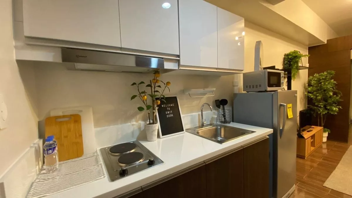 "Fully-Furnished 1BR in Air Residences, Ayala for Rent"04